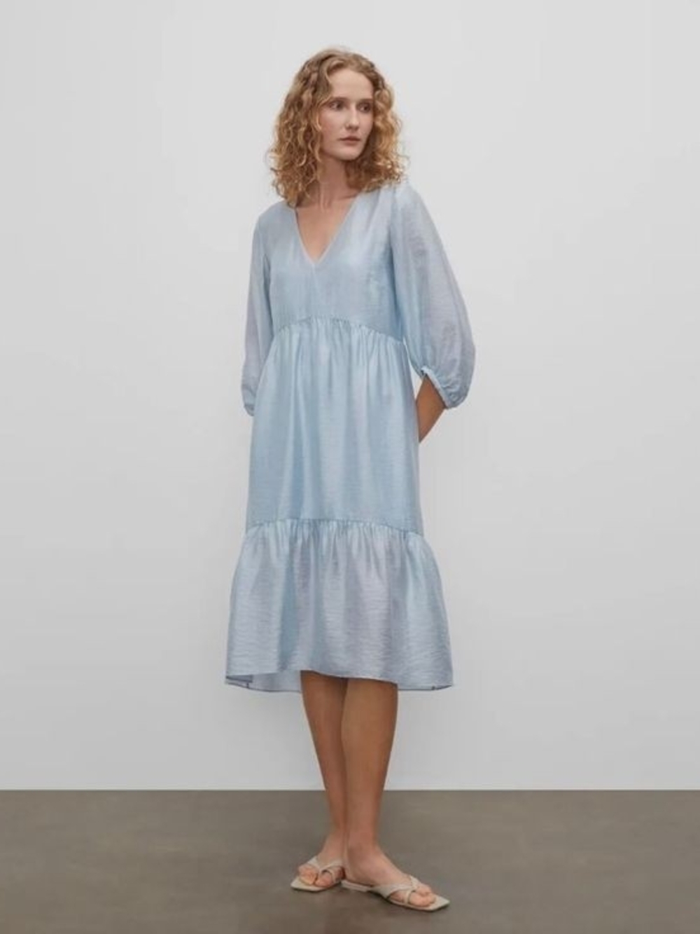 Like New Club Monaco Easy Midi Tiered Dress In Navy - Picture 14 of 16